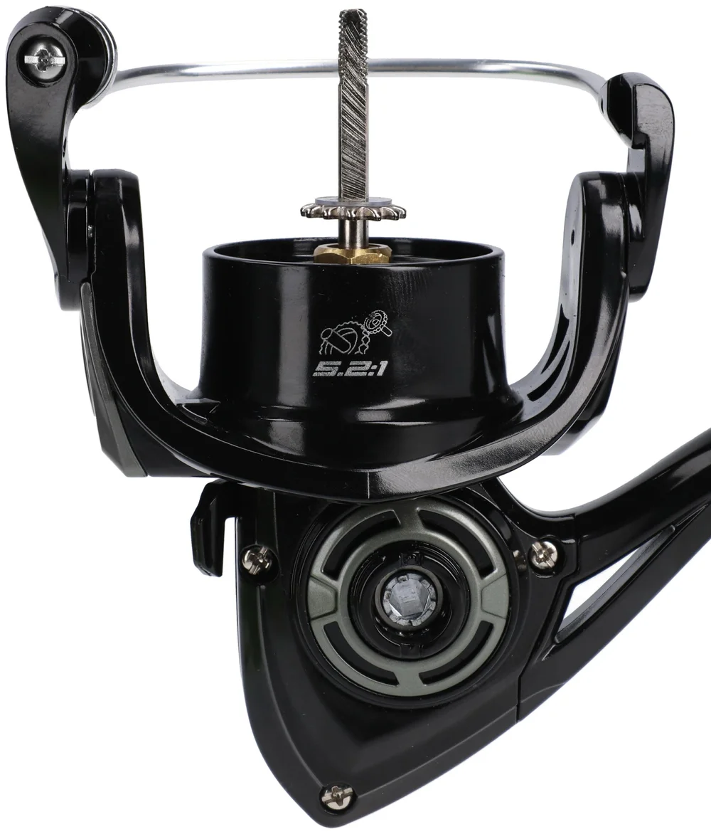 Mikado Combat 4002 FD Spinning Fishing Reel — Voyagers Hook